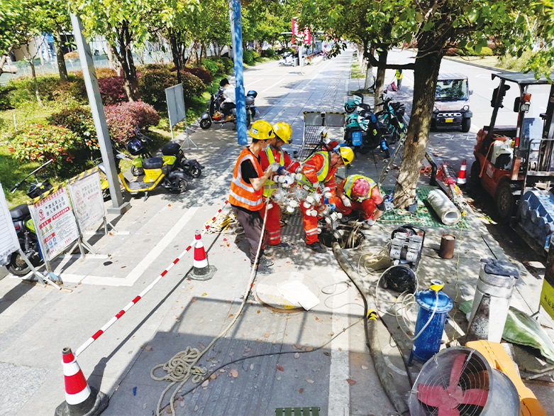  寮步镇UV-CIPP紫外光固化修复